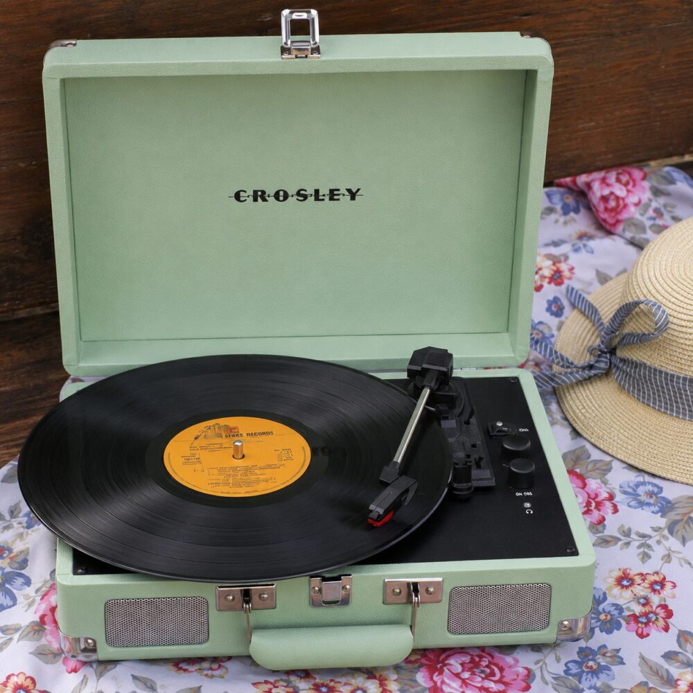 Вініловий програвач Crosley Cruiser Plus Mint Bluetooth