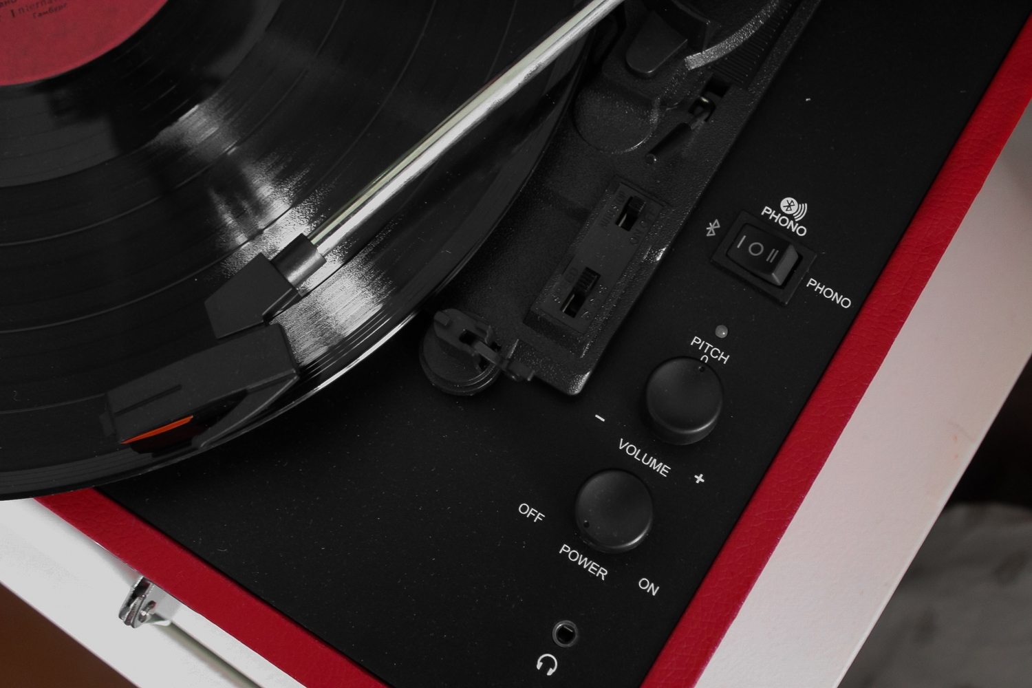 Вініловий програвач Crosley Cruiser Plus Red Bluetooth - Зображення 4