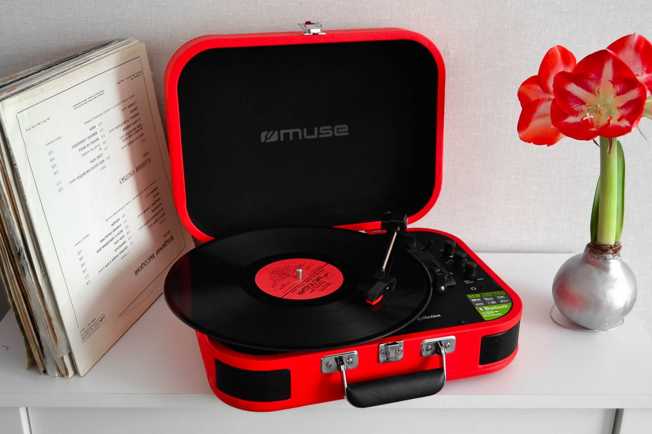 Вініловий програвач Muse Red з Bluetooth та USB - Зображення 3