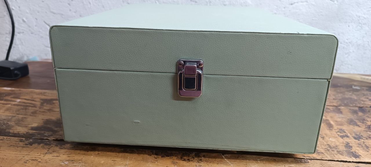 Вініловий програвач Crosley Voyager Sage з Bluetooth Уцінка - Зображення 13