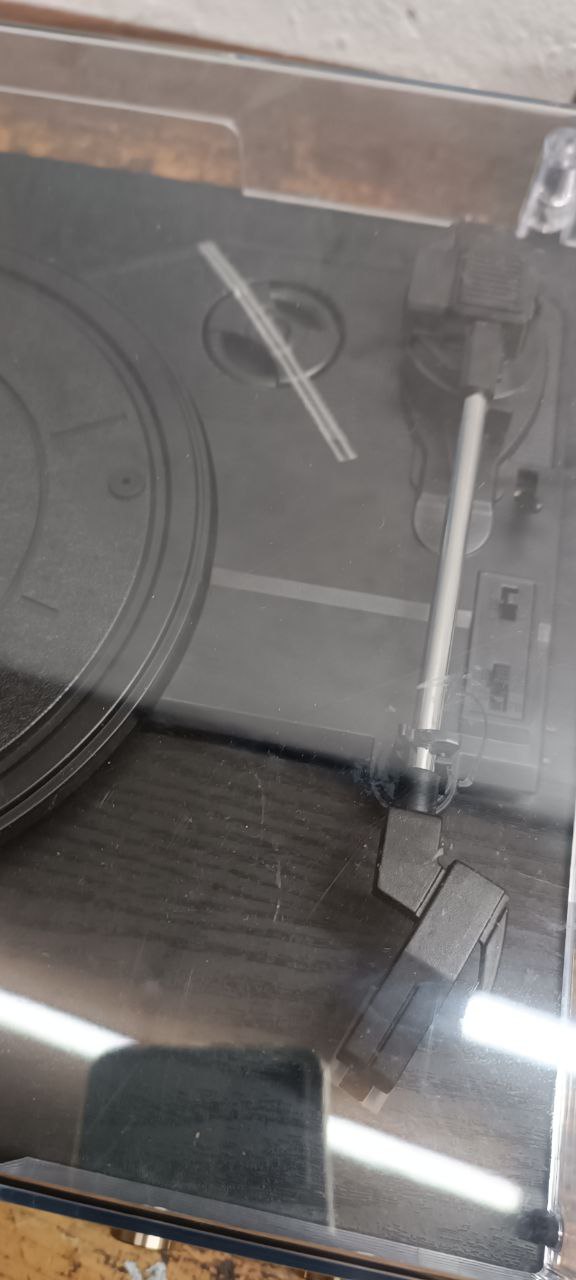 Вініловий програвач Auna Berklee TT Black з Bluetooth (без кришки) Уцінка - Зображення 5