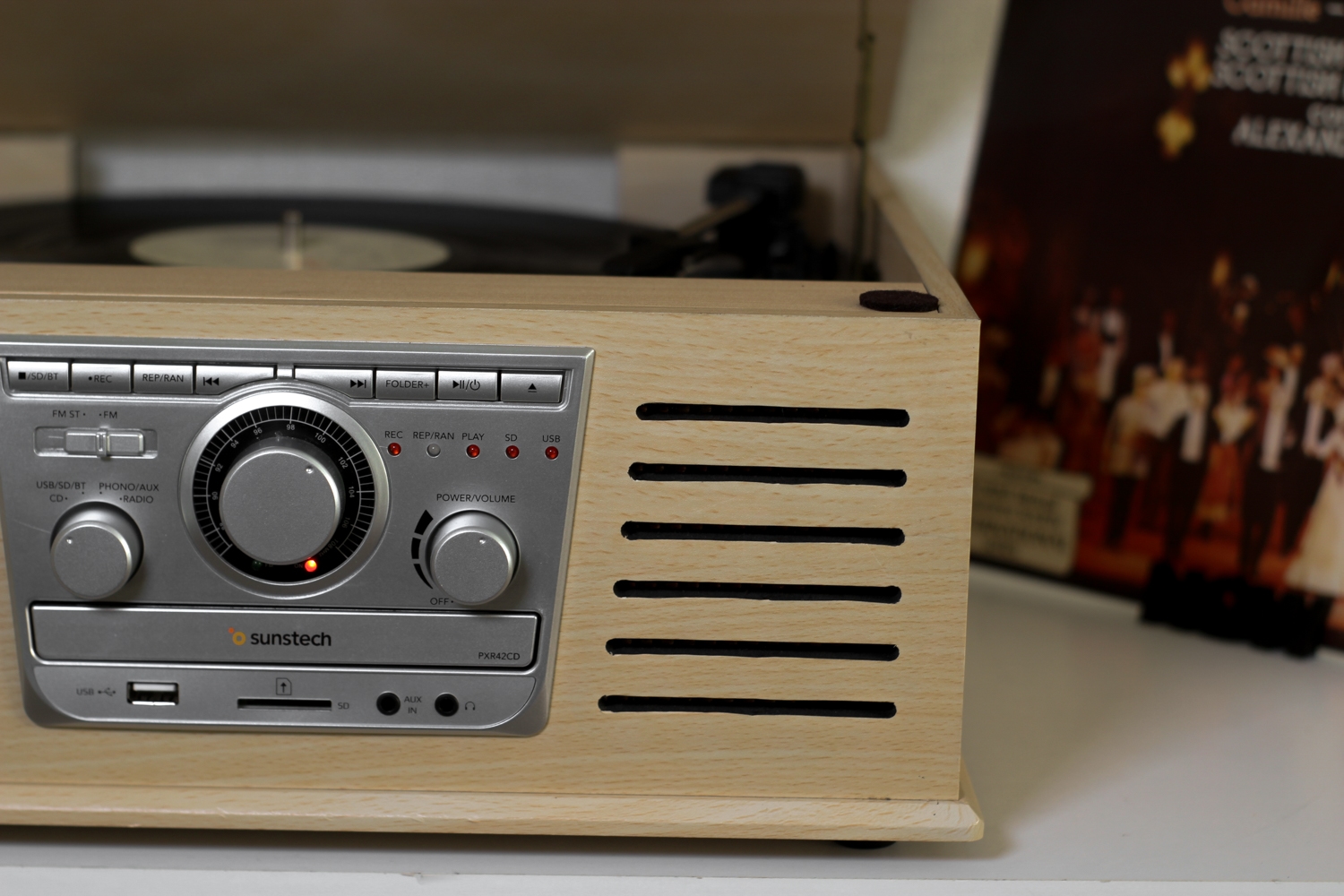 Вініловий програвач Sunstech PXR42cd з CD, FM-радіо, Bluetooth, USB, SD, AUX - Зображення 6