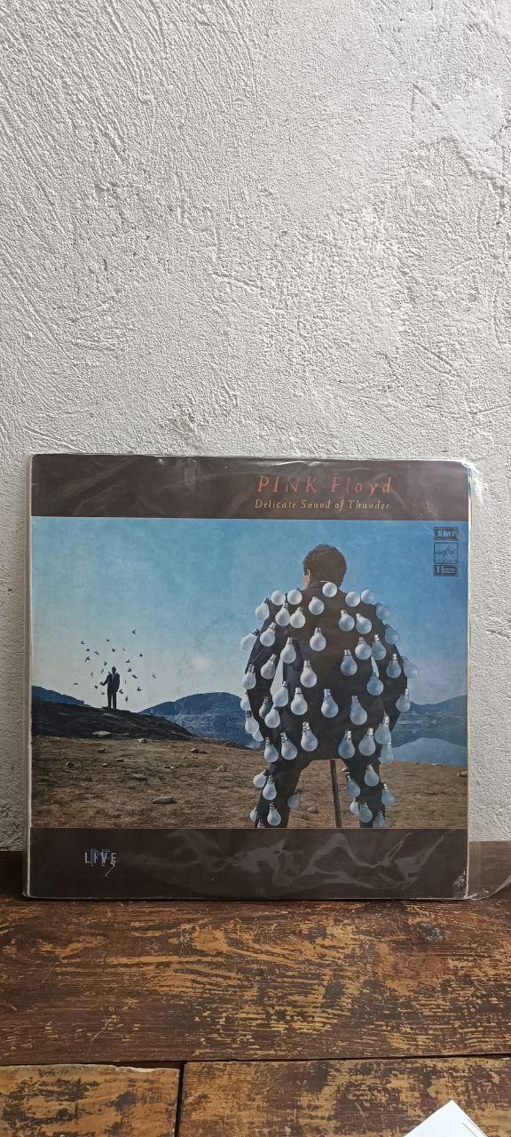 Вінілова платівка Pink Floyd - Delicate Sound of Thunder - VG - 2 платівки - Зображення 2