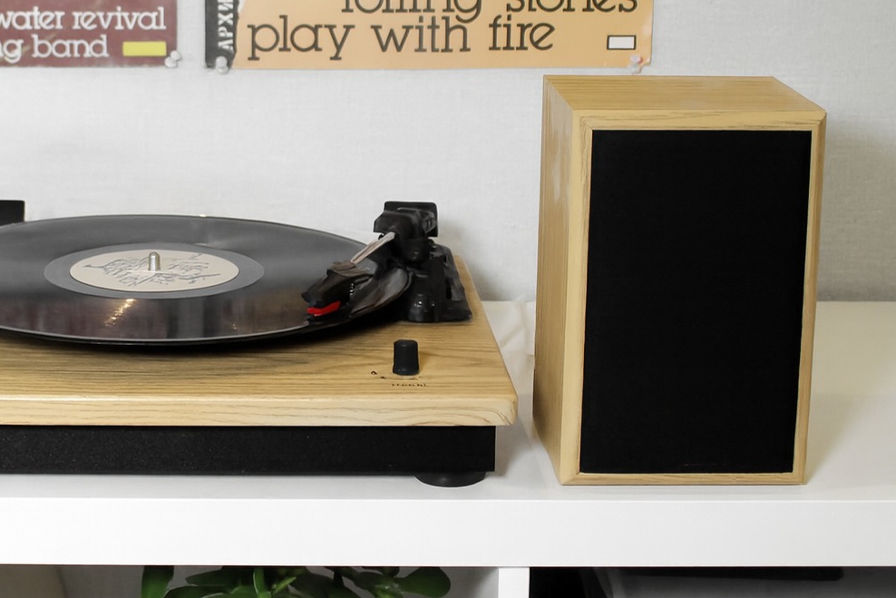 Вініловий програвач Crosley Brio з Bluetooth (без кришки) - Зображення 3