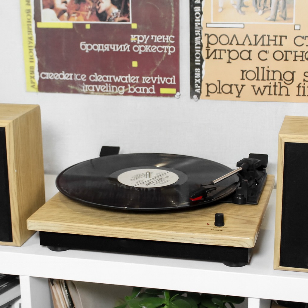 Вініловий програвач Crosley Brio з Bluetooth (без кришки)