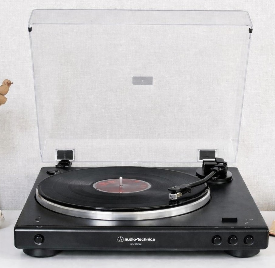 Вініловий програвач Вініловий програвач Audio-Technica AT-LP60x, автоматичний Уцінка