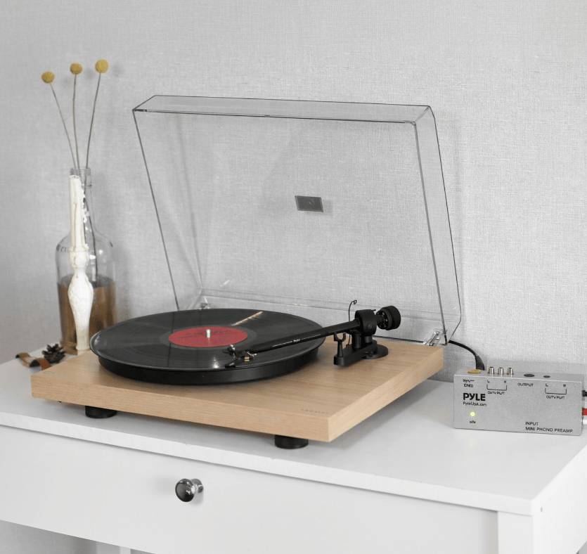 Вініловий програвач Crosley C10 з фонокорректором Pyle PP444 Natural Wood Hi-Fi з картриджем Ortofon OM5e антискейтинг, противага тонарма, важкий диск