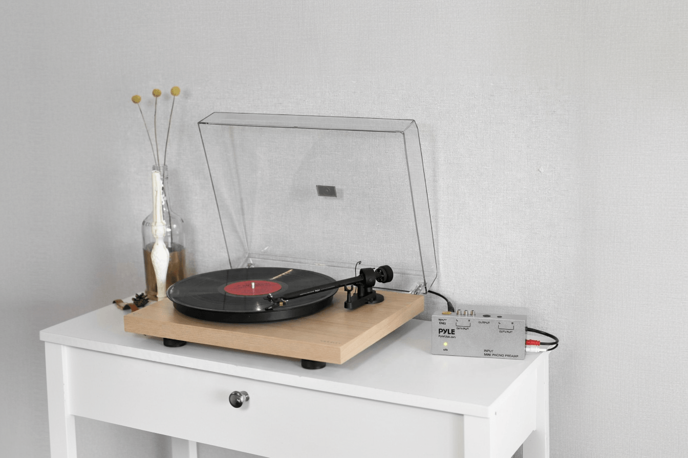 Вініловий програвач Crosley C10 з фонокорректором Pyle PP444 Natural Wood Hi-Fi з картриджем Ortofon OM5e антискейтинг, противага тонарма, важкий диск - Зображення 14